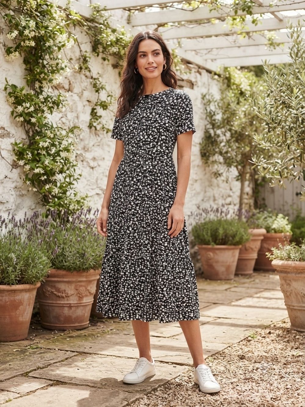 Take 50% OFF-SHEIN Black & White Printed Short-Sleeve Midi Dress, Size-4